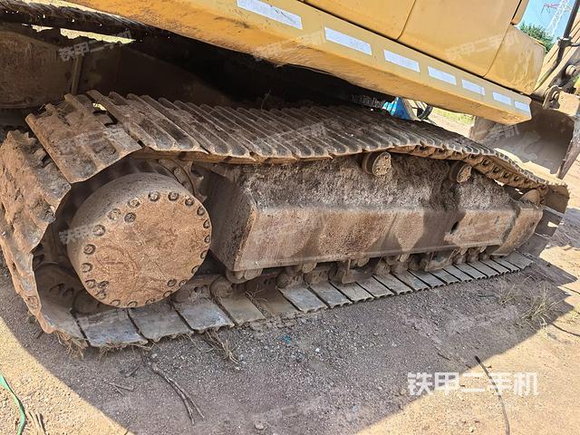 右側(cè)行走馬達蓋板（行走機構(gòu)）