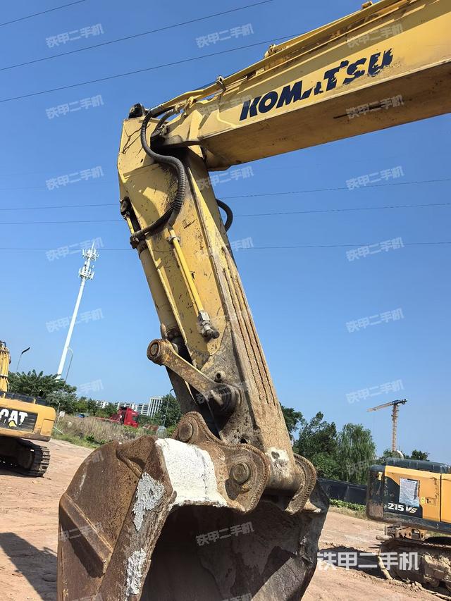 小臂整體左后（工作和回轉(zhuǎn)裝置）