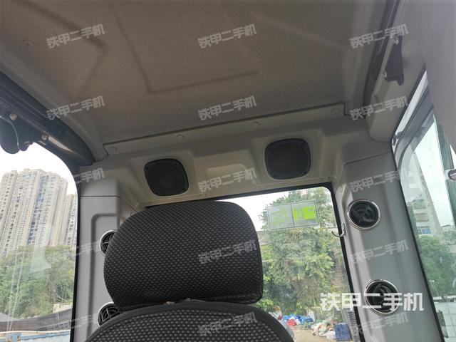 座椅后部（驾驶室部分）