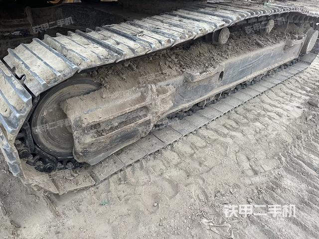 单侧履带整体（整机外观）