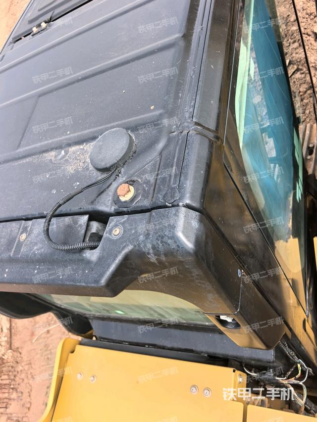 駕駛室頂部（整機(jī)外觀）