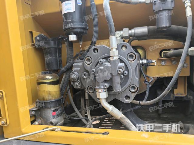 液压泵斜45 左（大件舱室）