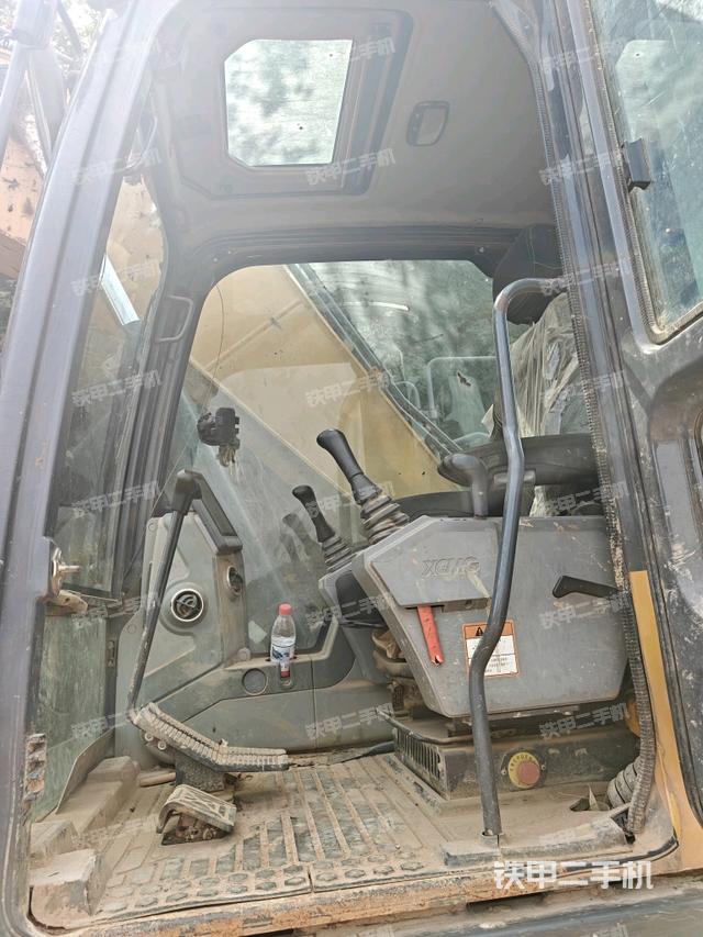 座椅后部（駕駛室部分）