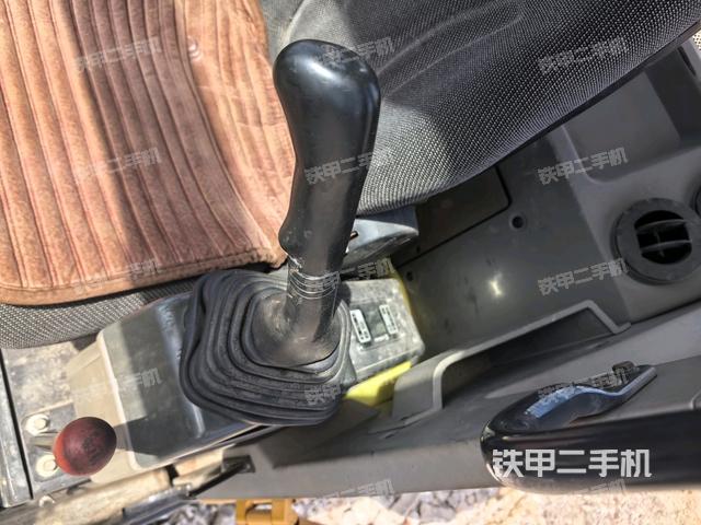 座椅后部（駕駛室部分）