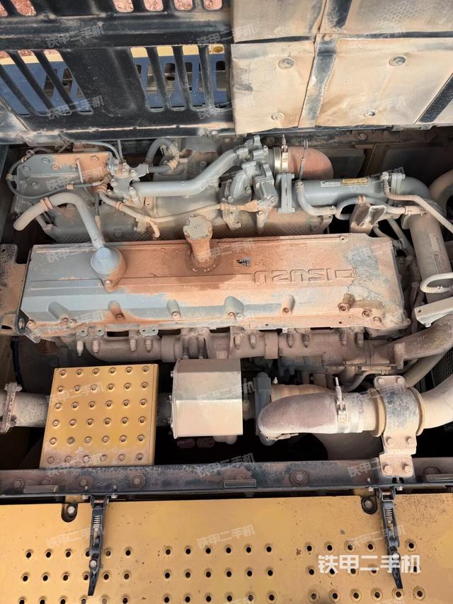 氣門室蓋螺絲特寫（上車部件）