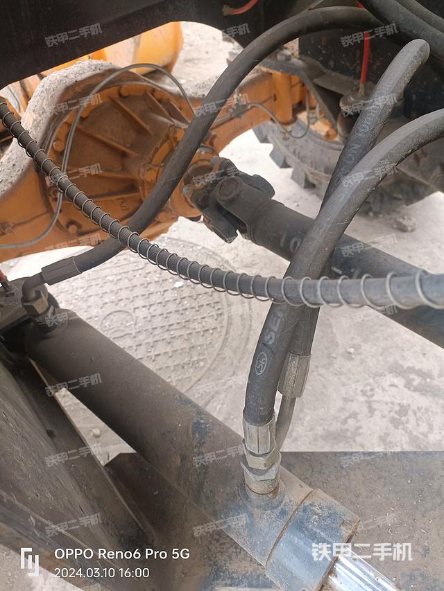 驾驶室操作台(整机外观及大件) 驾驶室操作台(整机外观及大件)