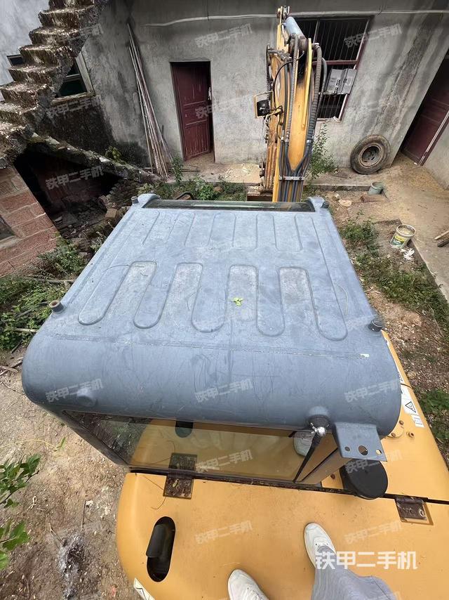 駕駛室頂部（整機(jī)外觀）