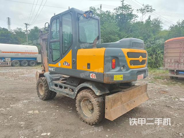 单侧履带整体（整机外观）