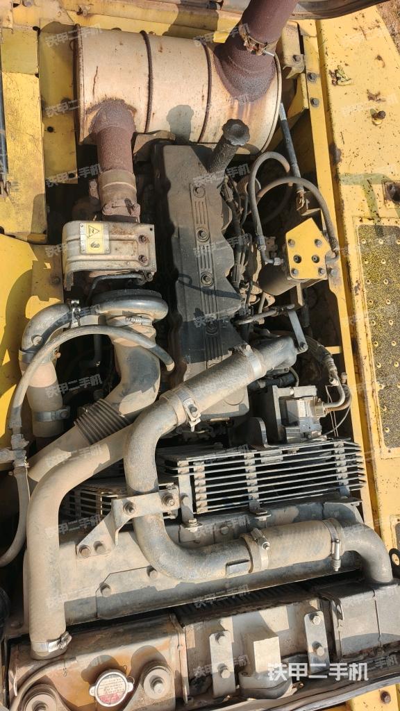 发动机室（上车部件）