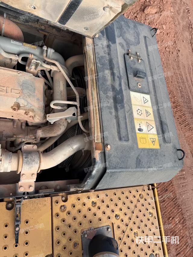 發(fā)動機(jī)室（上車部件）