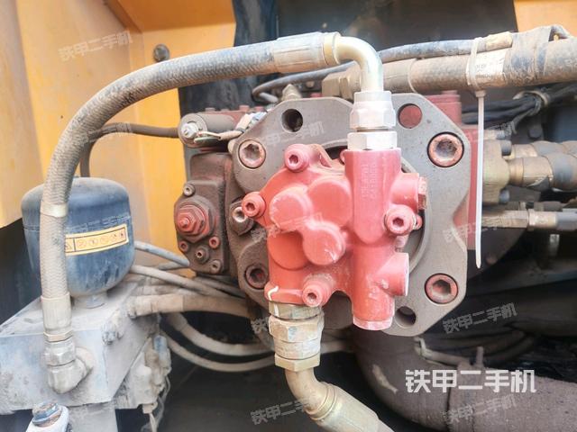 液壓泵斜45?左（大件艙室）