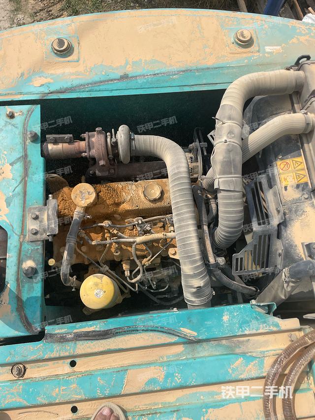 发动机整体俯视(整机外观) 发动机整体俯视(整机外观)