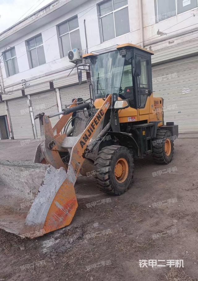 烟工820D装载机