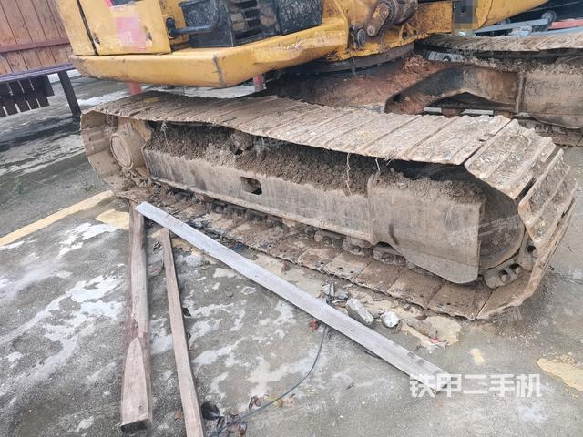 右侧履带整体 （行走机构）