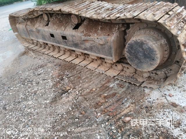 左侧履带整体 （行走机构）