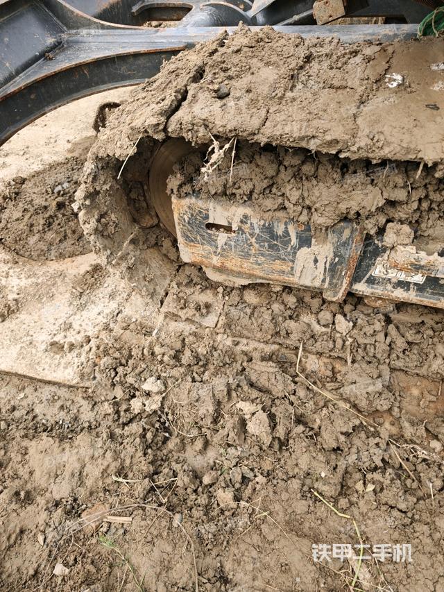 左侧履带整体 （行走机构）