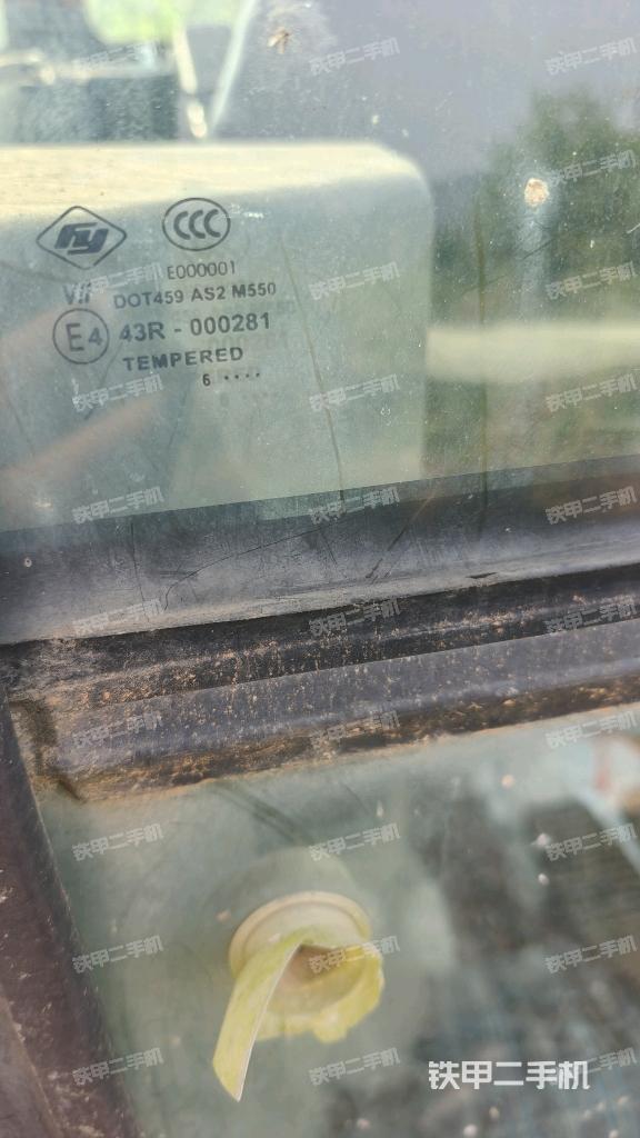 后窗玻璃角標(biāo)（駕駛室部分）