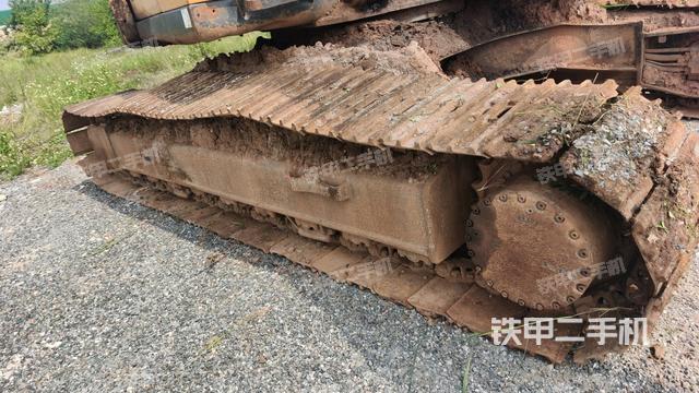 右側(cè)履帶整體（行走機構(gòu)）