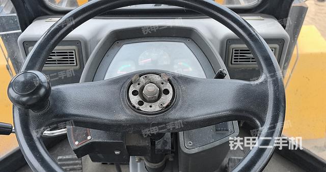 驾驶室操作台（整机外观及大件）