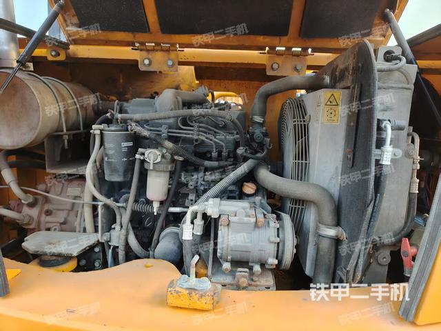 發(fā)動(dòng)機(jī)整體俯視（整機(jī)外觀）