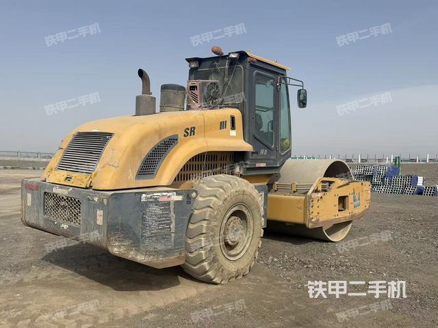 整机右后45°(设备外观及核心部件) 整机右后45°(设备外观及核心部件)