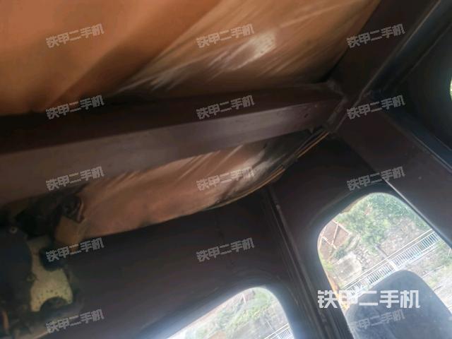 后窗玻璃角标 （驾驶室部分）