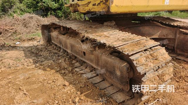 左侧履带整体 （行走机构）