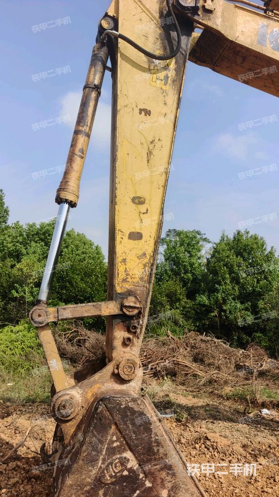 小臂整体左后（工作和回转装置）