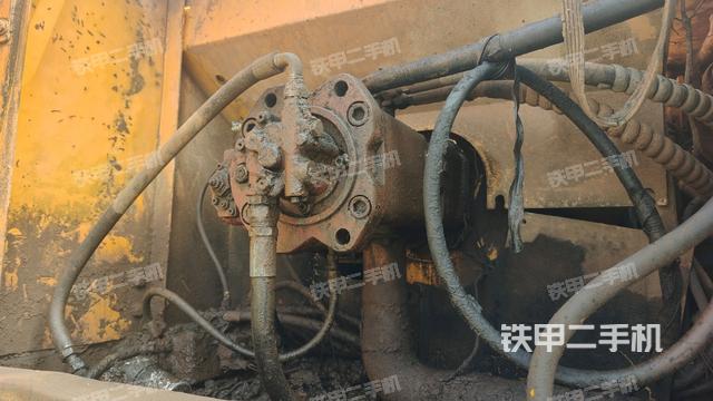 液壓泵斜45?左（大件艙室）