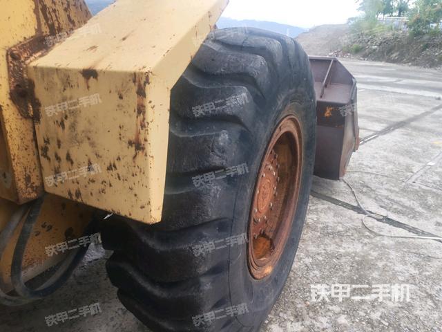 左后轮（行走机构）