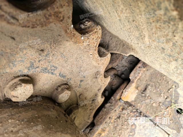 左驱动轮（行走机构）