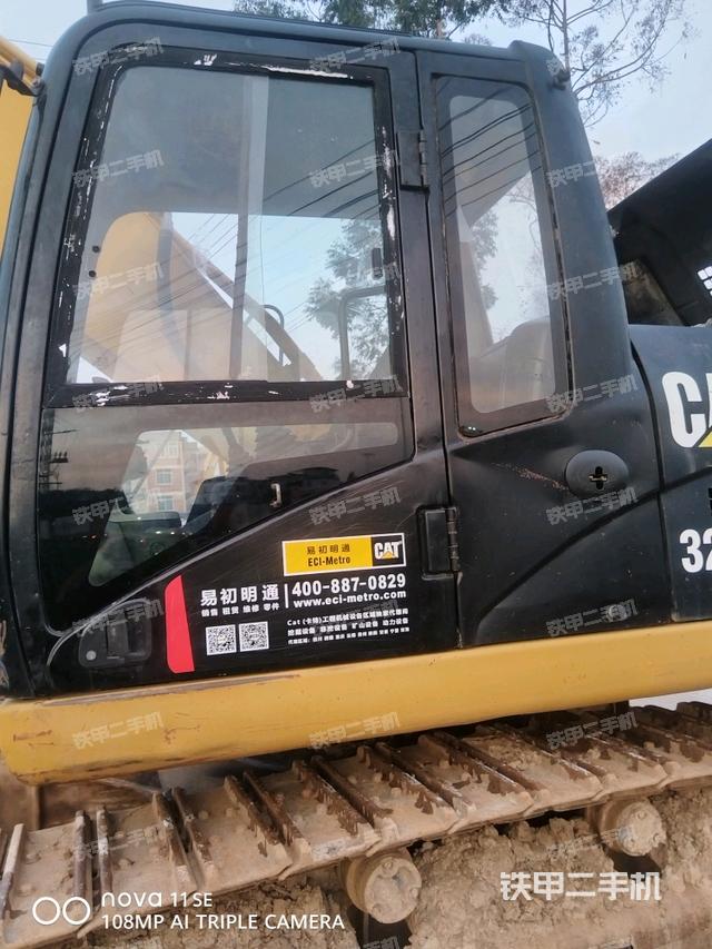 駕駛室正側(cè)（駕駛室部分）