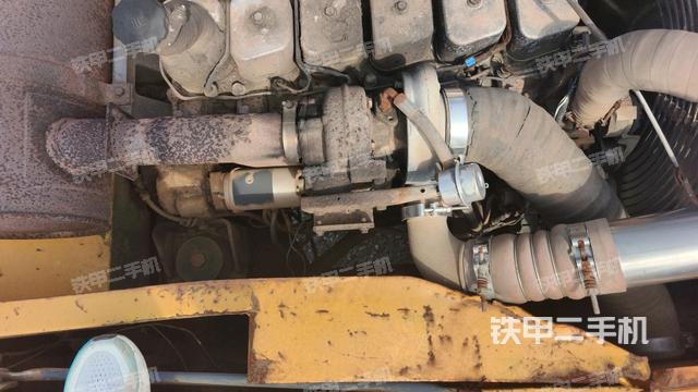 氣門室蓋螺絲特寫（上車部件）