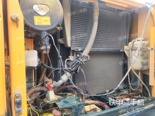 散熱器正面（大件艙室）