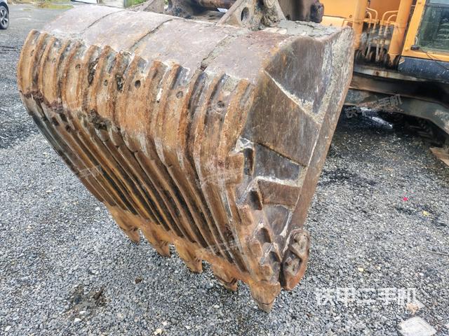 小臂整體右前（工作和回轉(zhuǎn)裝置）