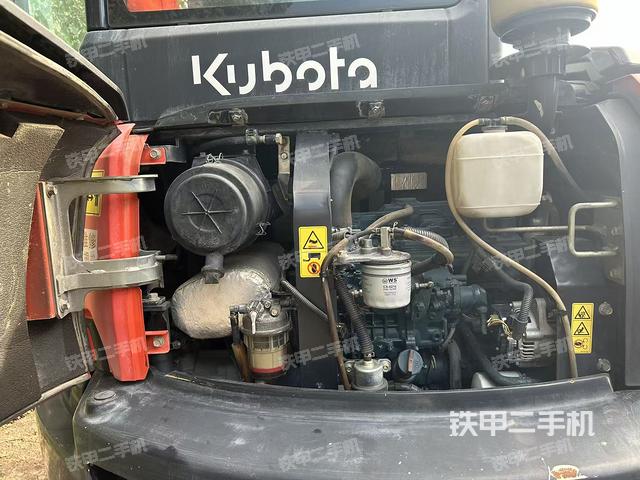 发动机整体俯视（整机外观）