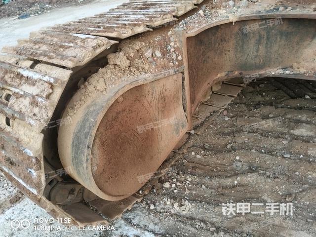 右侧行走马达盖板（行走机构）