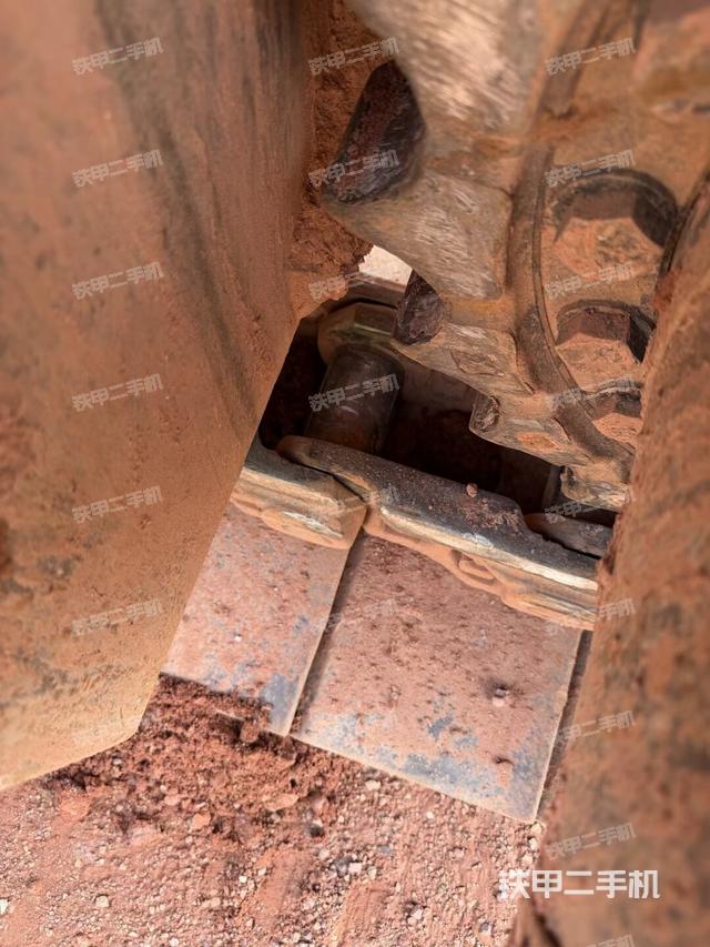 右側(cè)行走馬達(dá)蓋板（行走機(jī)構(gòu)）