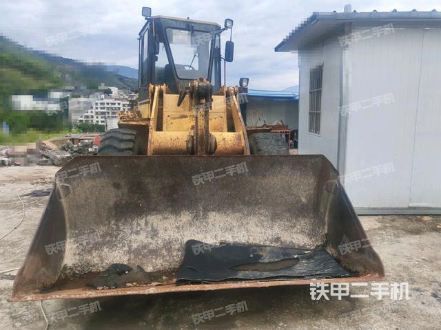 正后方（整机外观）