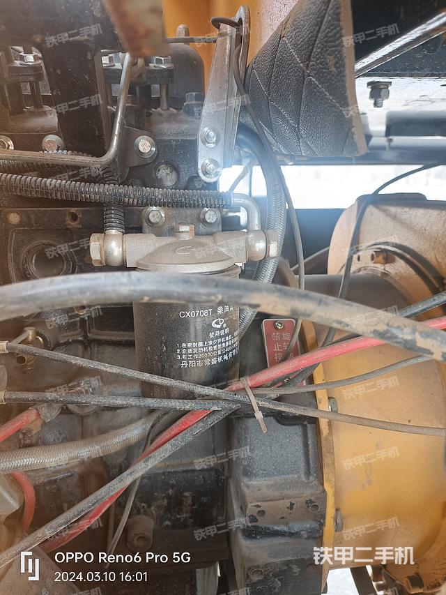 发动机左侧(整机外观及大件) 发动机左侧(整机外观及大件)