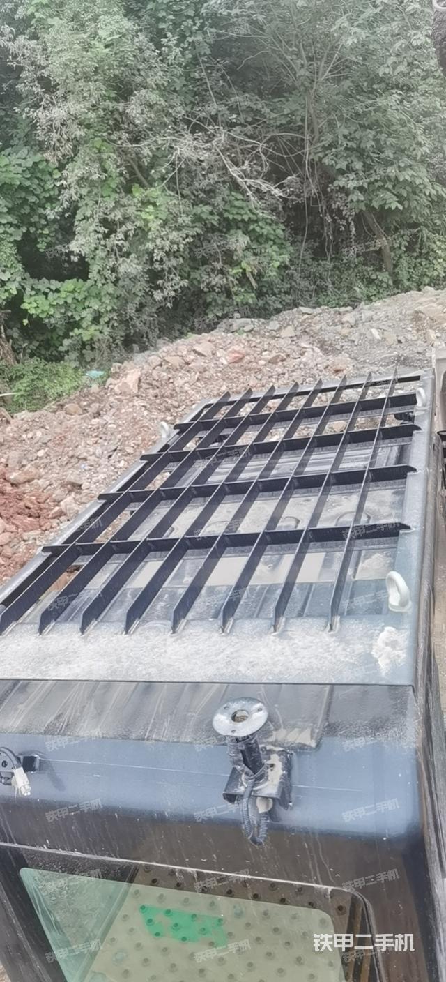 駕駛室頂部（整機(jī)外觀）