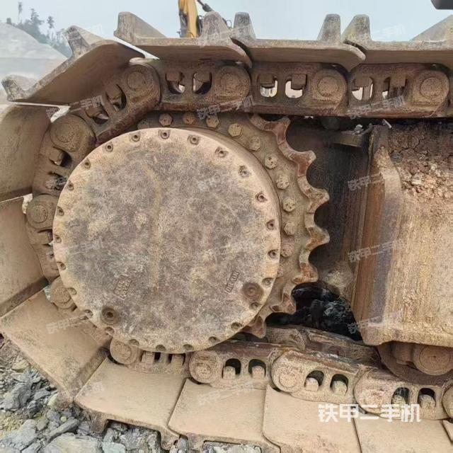 单侧履带整体（整机外观）