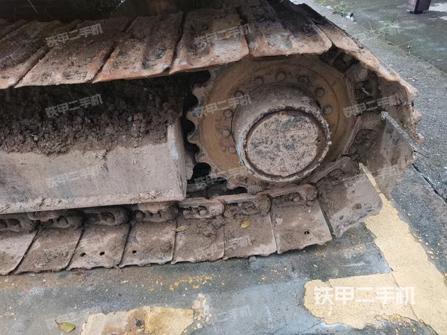 左驱动轮（行走机构）