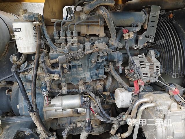 发动机整体俯视（整机外观）