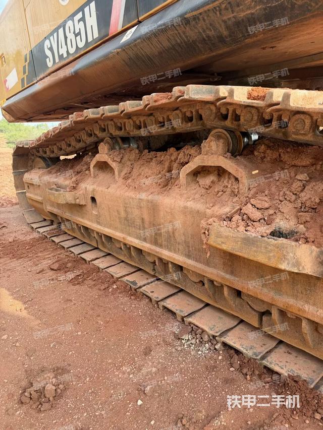 右側(cè)履帶整體（行走機(jī)構(gòu)）