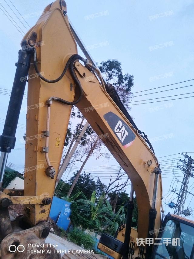 小臂整體左后（工作和回轉(zhuǎn)裝置）