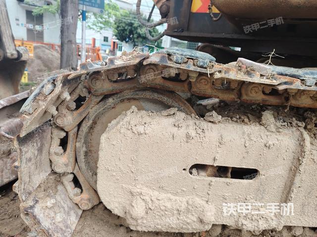 单侧履带整体（整机外观）