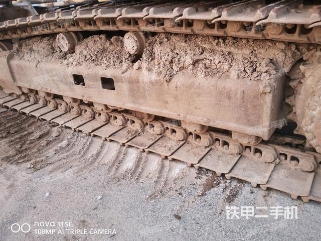 左側(cè)履帶整體?（行走機(jī)構(gòu)）