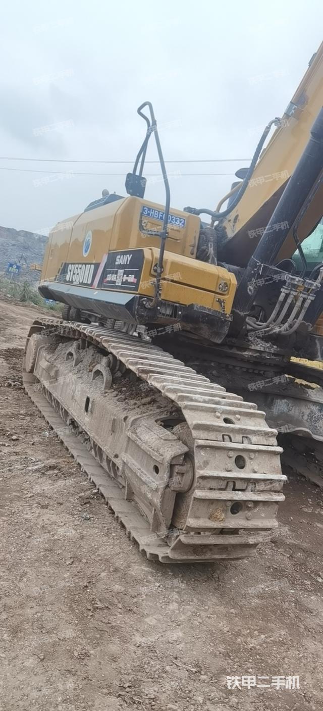 單側(cè)履帶整體（整機(jī)外觀）