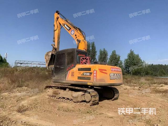 三一重工SY135C挖掘機